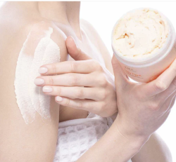 FarmHouse Fresh: Sunny Dippin Foaming Body Polish