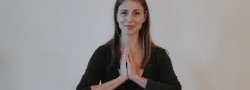 Love your Knees- 5 Week Yoga Therapy Series (Online)