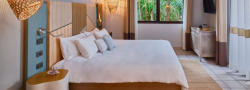 Costa Rica Yoga Retreat at CalaLuna: Secluded Deluxe King room with private bath for 1 person