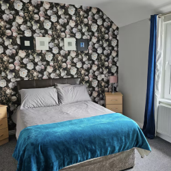 Shared Ensuite Double (Ireland Retreat 2026)