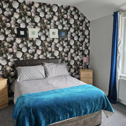 Private Ensuite Double (Ireland Retreat 2026)