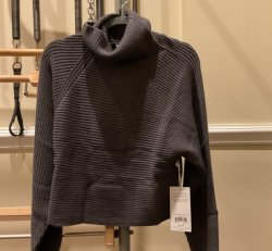 Alpine knit turtle neck glacial xs/small