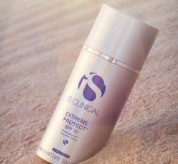 IS Clinical Extreme Protect SPF 30