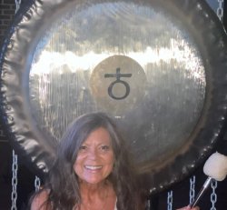 Tina Bartocci  Gong sound Therapy experience