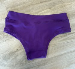 Pole Shorts - Low Waist