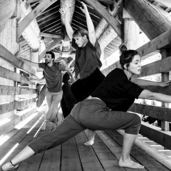 Intermediate Contemporary (13-week Fall Registration)