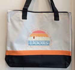 Tote Bag w/ zipper