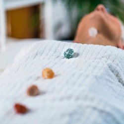60 Min Chakra Balancing & Reiki Session