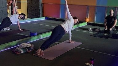 Ren Zen Fall + Winter Yoga, Renaissance Reno Downtown Hotel