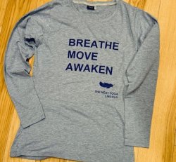 ֎ MEDIUM - Women's Premium Slim Fit Long Sleeve T-Shirt