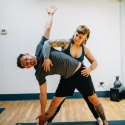 Best Deals 2025_3 Private Sessions + One Month of Unlimited Yoga