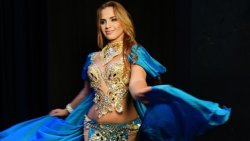 Fan Veil  Oriental Fantasy with Antonina Canal