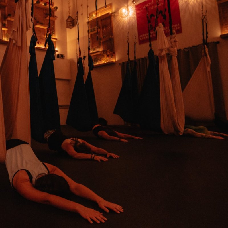 Aerial Yoga| Restore