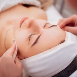 AntiGravity Facelift Massage Spa Experience