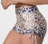 Onzie La Coqueta Shorts