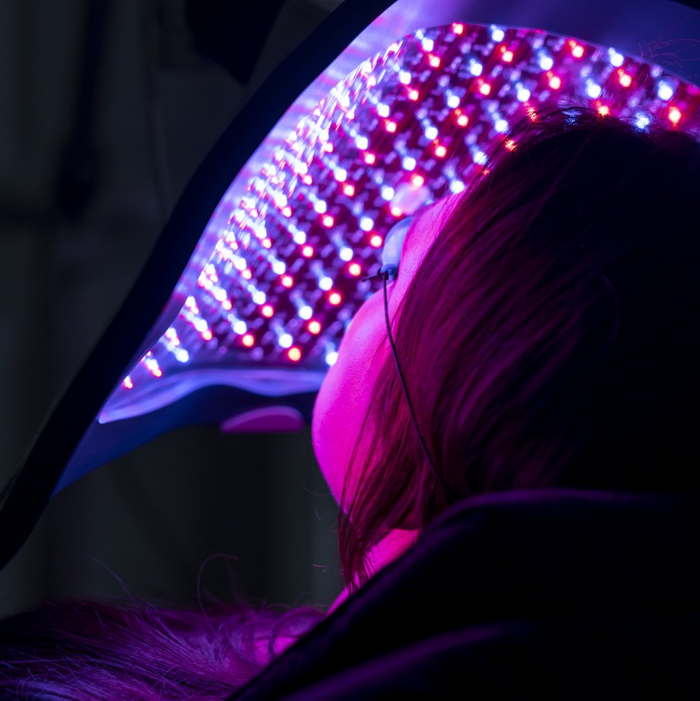 Red/Blue Light Therapy